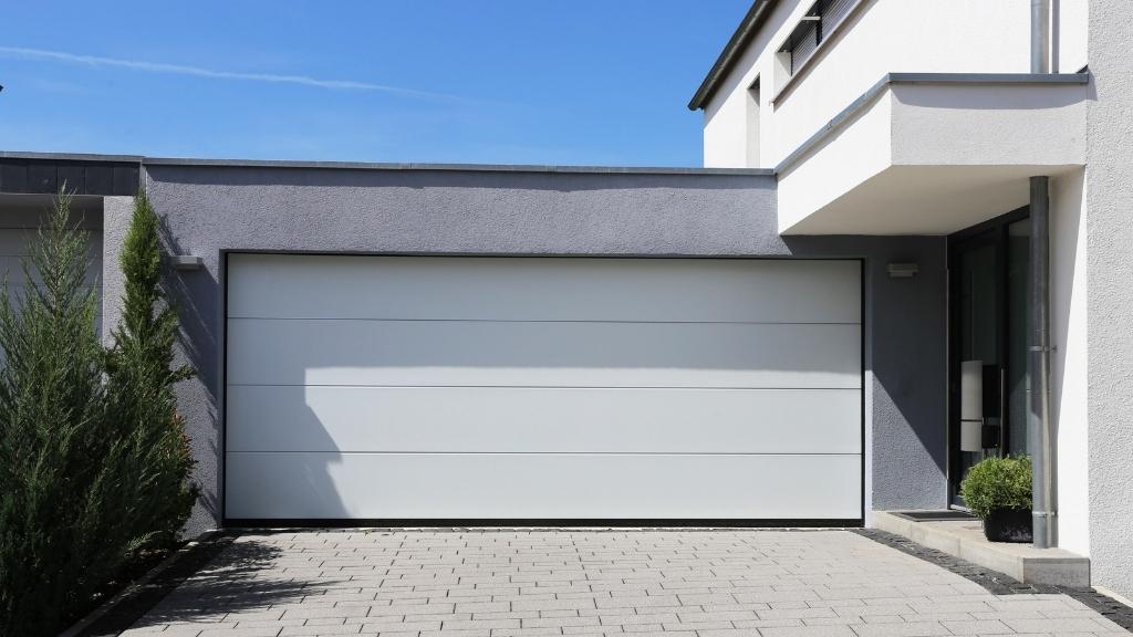 Wood Garage Doors Provides Better Security
