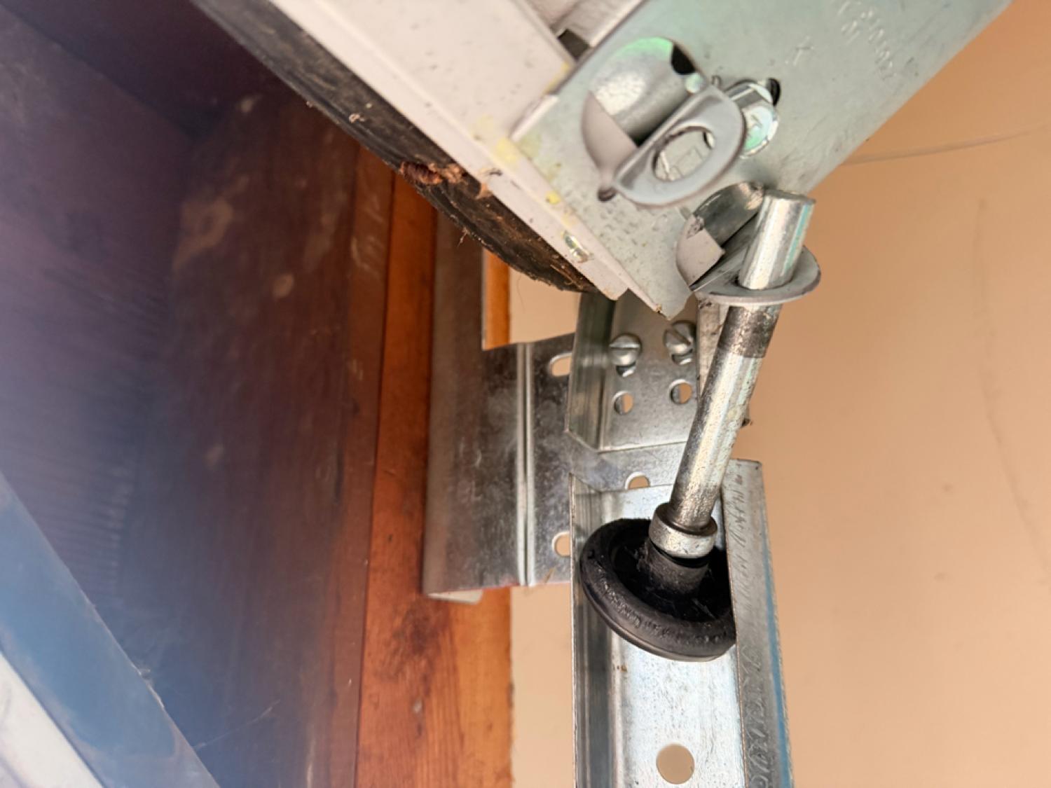 Expert Garage Door Repair 28th St CT, Rock Island, IL