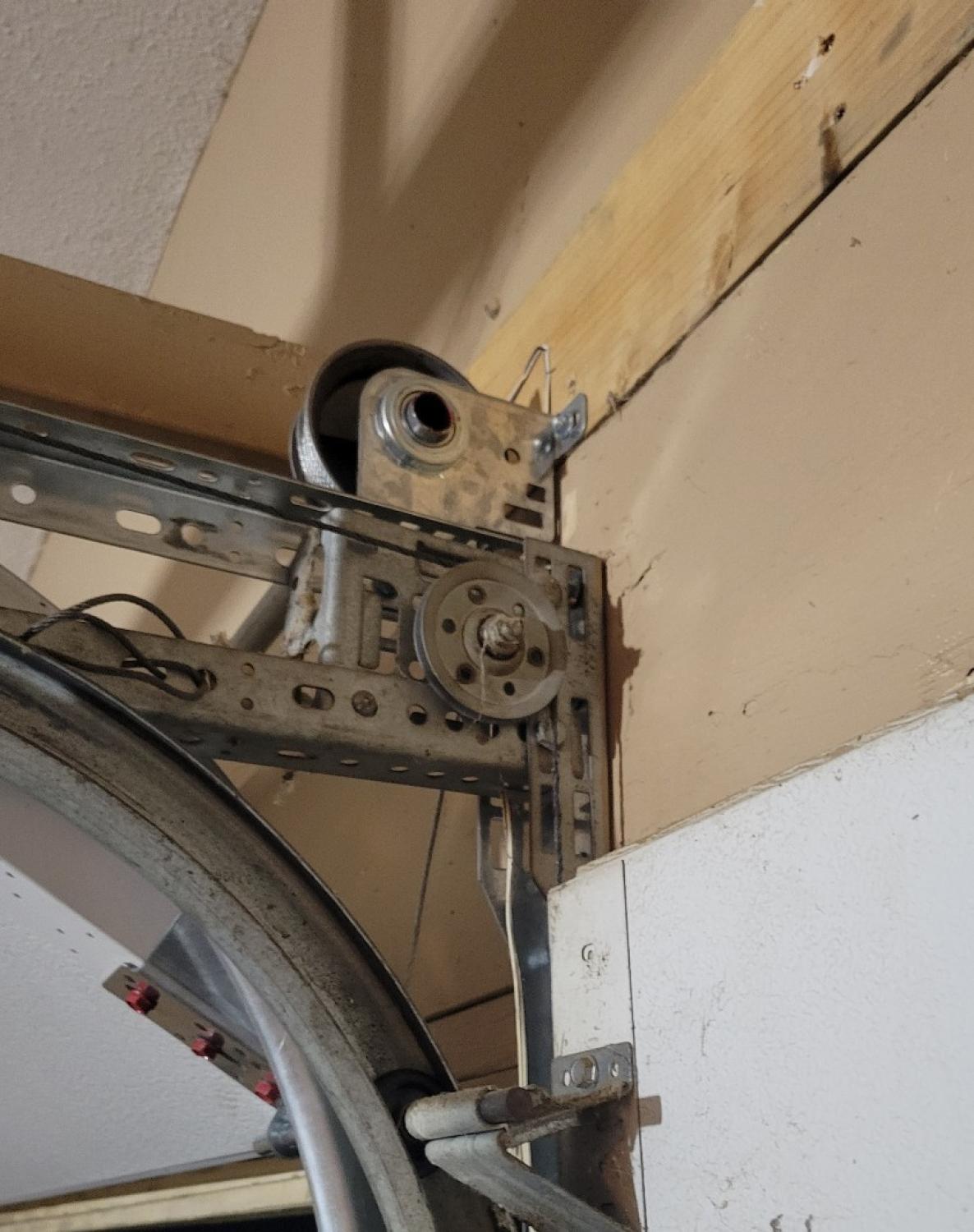 Same Day Garage Door Service 31st Street A, Moline, IL