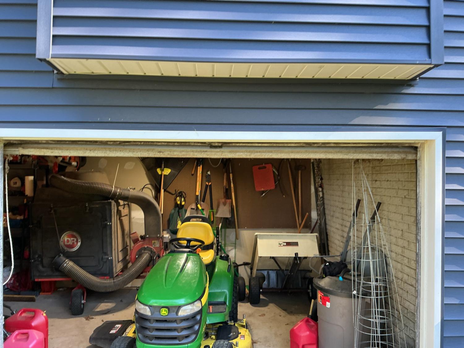 Emergency Garage Door Service W 29th St, Davenport, IA