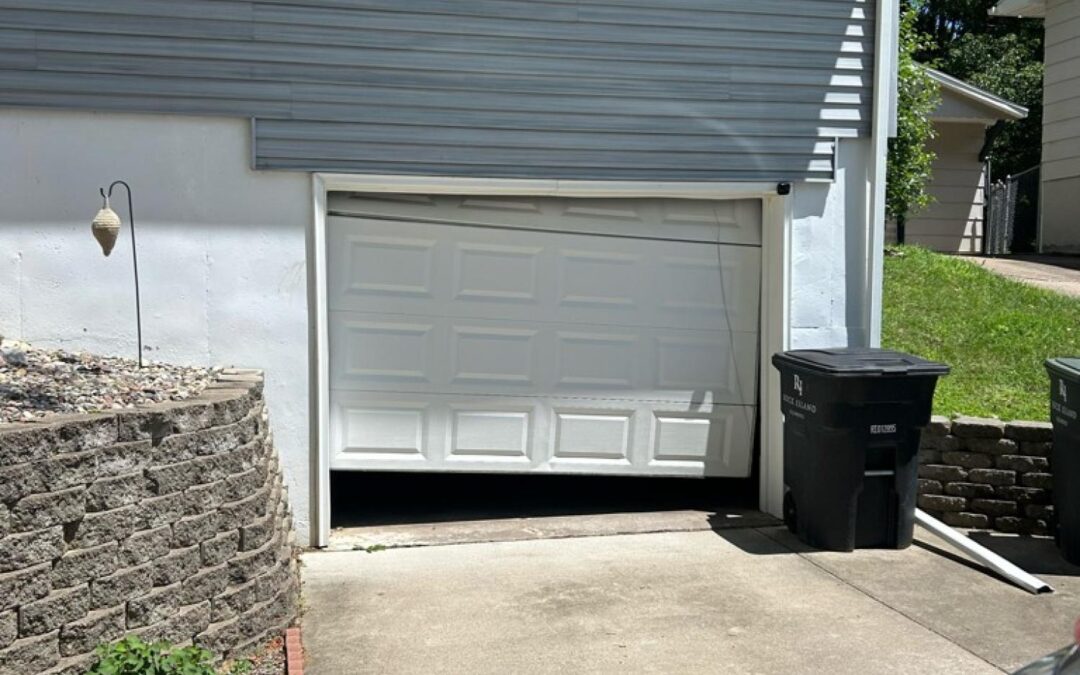 Emergency Garage Door Service W 29th St, Davenport, IA
