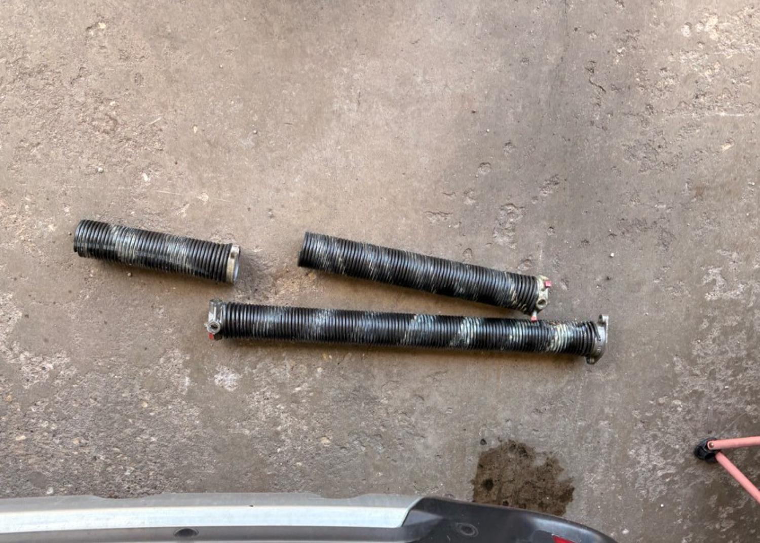 Garage Spring Replacement 16th Ave, Moline, IL
