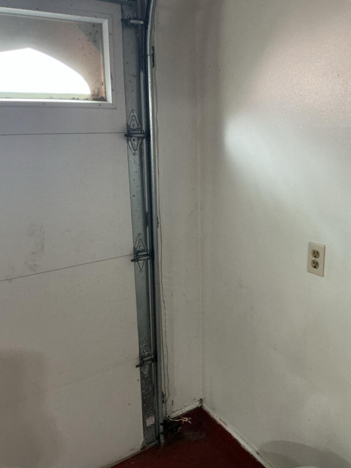 Garage Door Maintenance Services N Elsie Ave, Davenport, IA