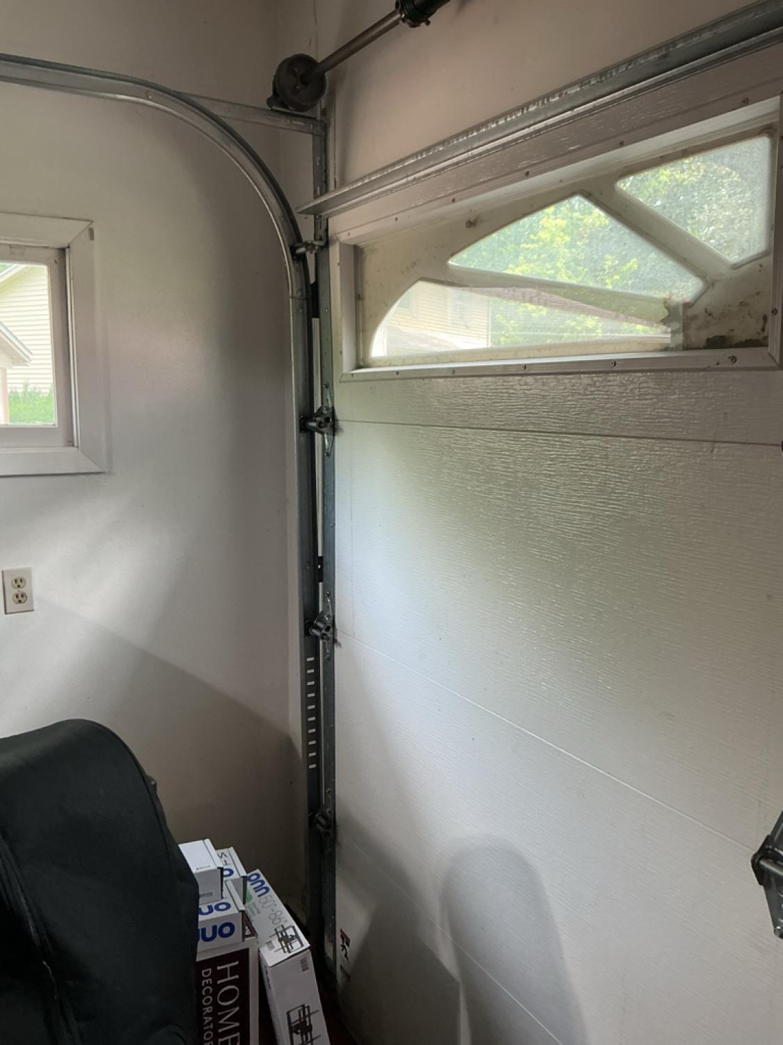 Garage Door Maintenance Services N Elsie Ave, Davenport, IA