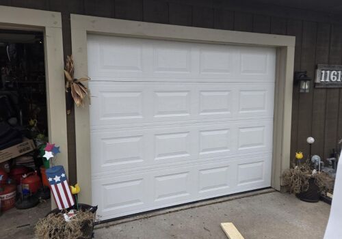 New Garage Door Installation 17th Ave, Moline, IL